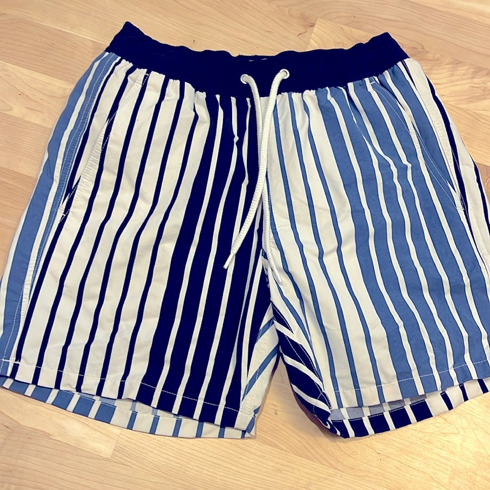 J Crew Men’s XS swim trunks - worn once